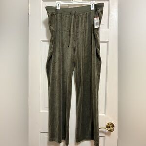 NEW Jones New York Olive Green Velour Pant Elastic Waist Straight Leg